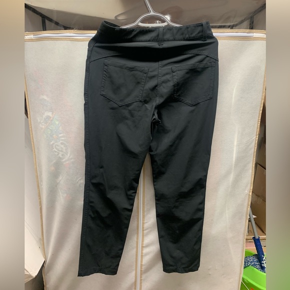 Womens 6-8 lululemon work pants - Picture 4 of 7